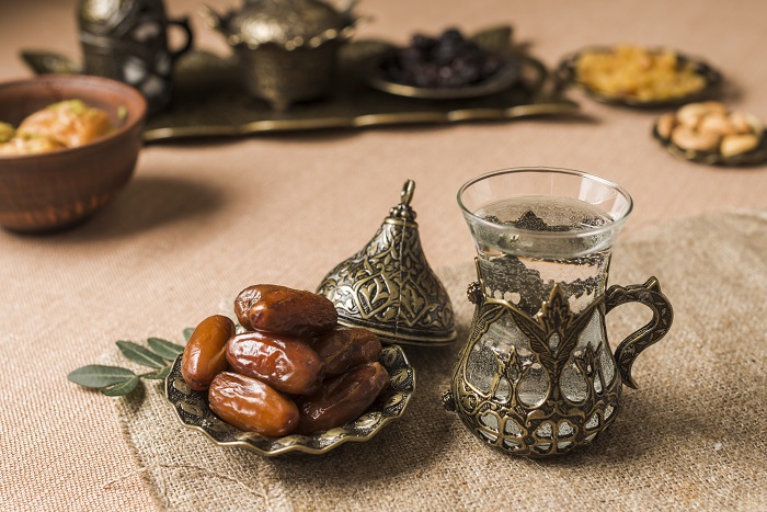 لیست غذا برای افطاری و توصیه‌های غذایی ماه رمضان را از اینجا بخوانید